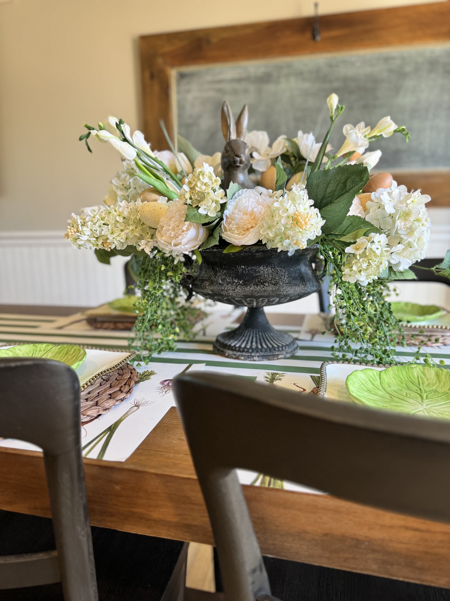 Neutral Spring Centerpiece