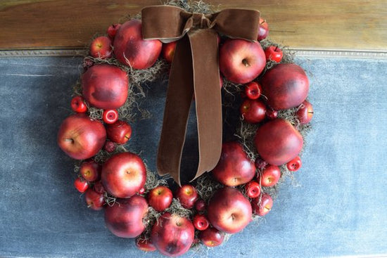 The Two Best Rhode Island Wreath-Makers on Etsy