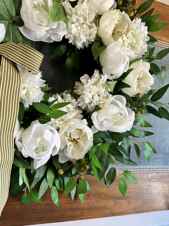 Load image into Gallery viewer, White Peony Wreath

