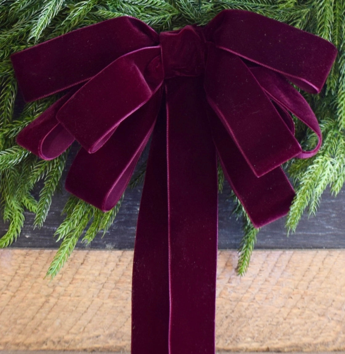 Clip-on bows
