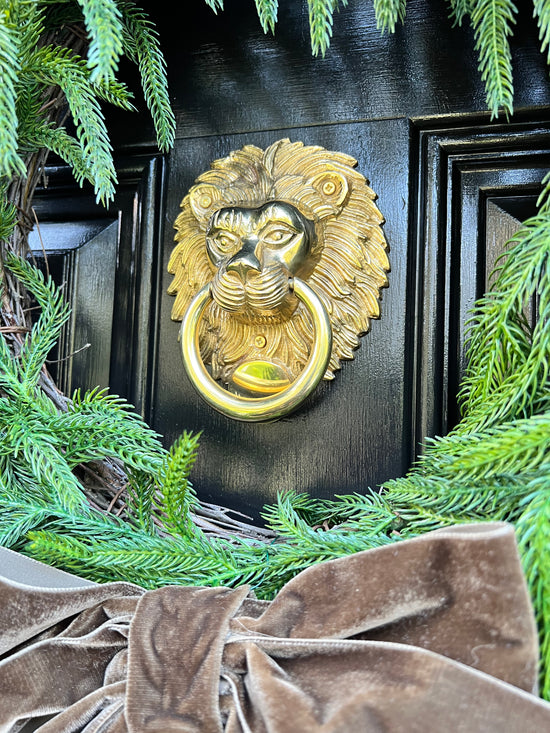Load image into Gallery viewer, Brass Lion Door Knocker
