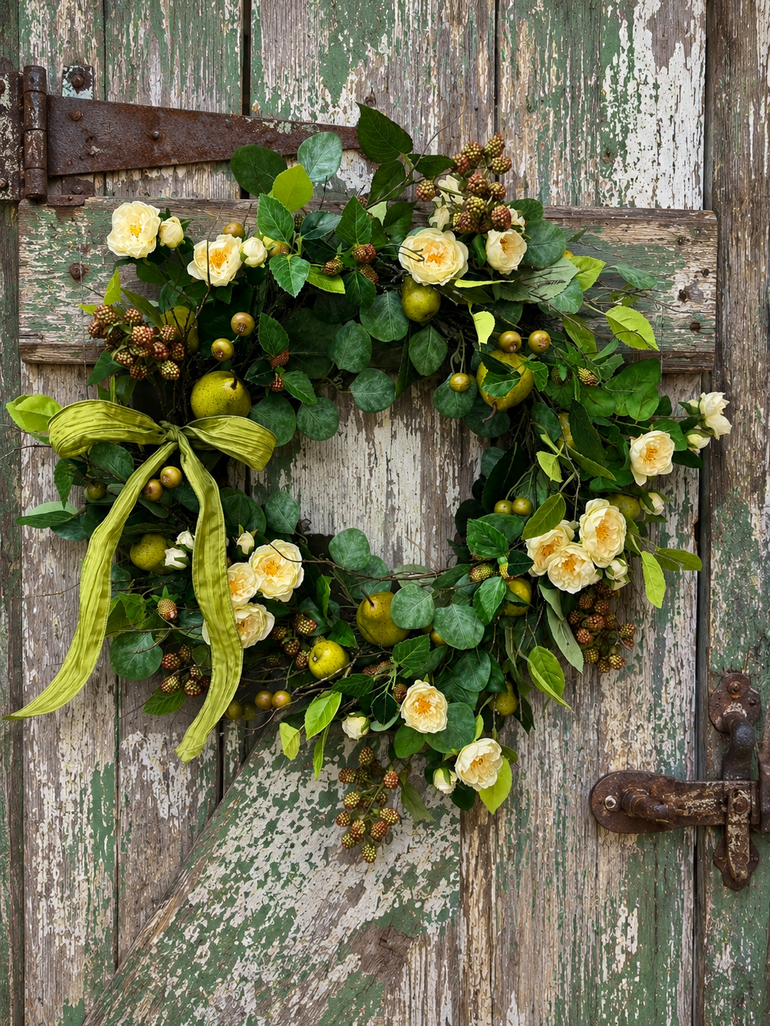 Xlarge Pear Raspberry Wreath