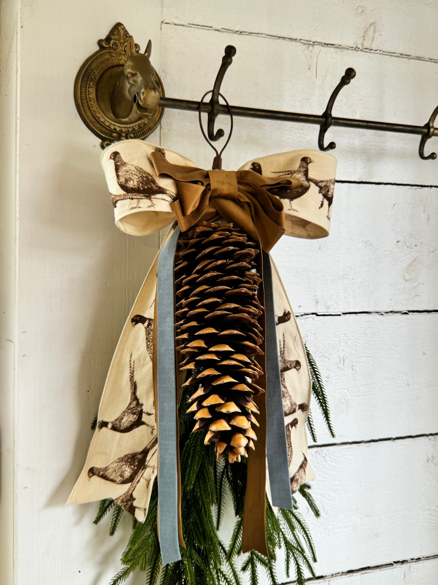 Pheasant Pinecone Swag