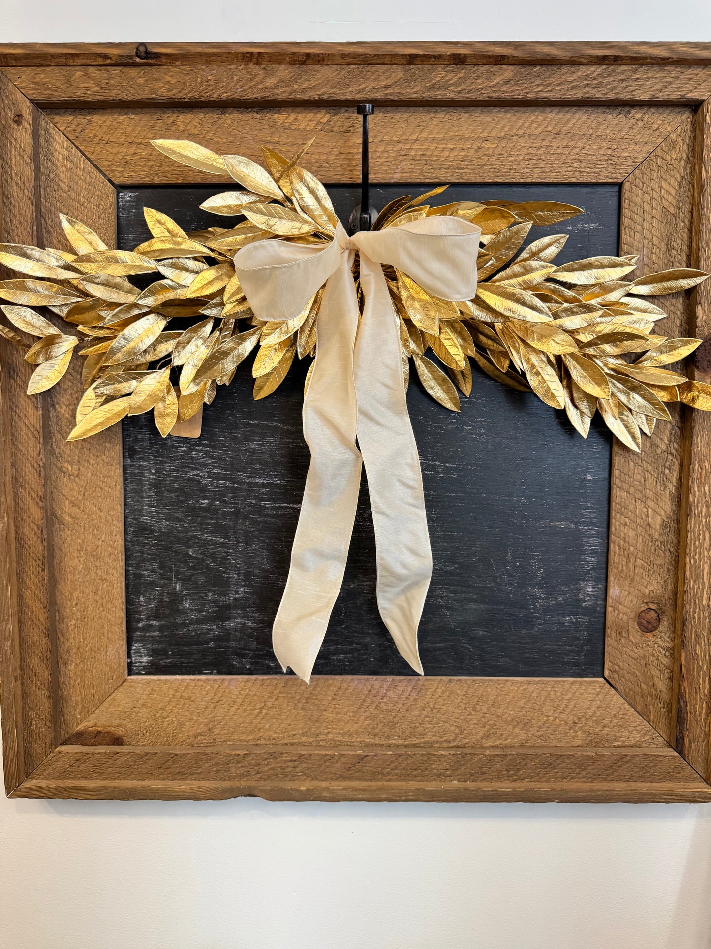 Gold Bay Leaf Swag