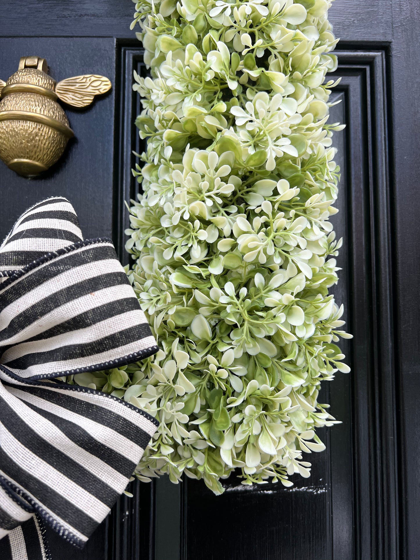 The Rectangle Classic Boxwood Wreath (single or double)