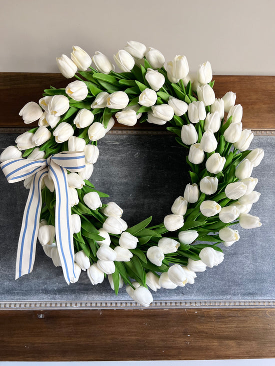 Indoor White Tulip Wreath