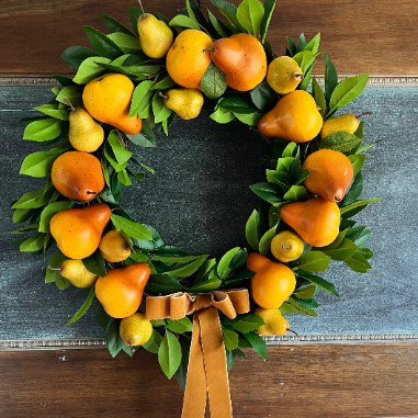 BEST-SELLER: The Autumn Pear Wreath