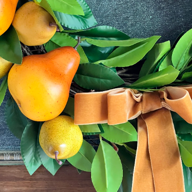 BEST-SELLER: The Autumn Pear Wreath