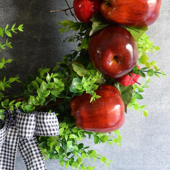 Load image into Gallery viewer, The Apple Wreath
