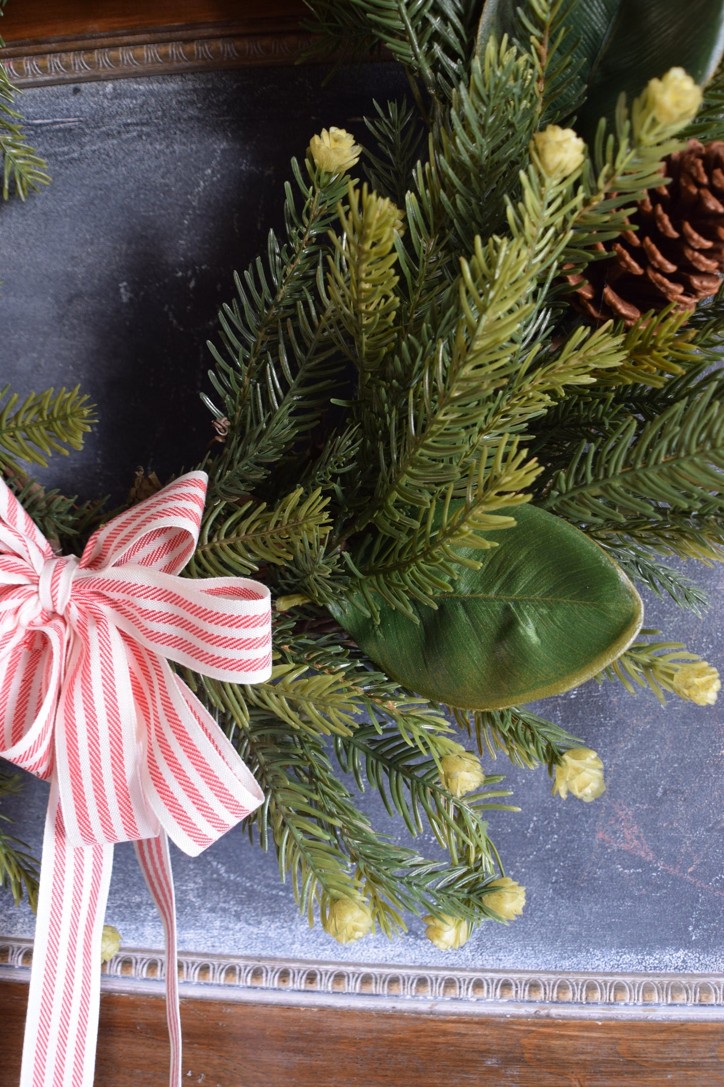 The Old Fashioned Christmas Wreath