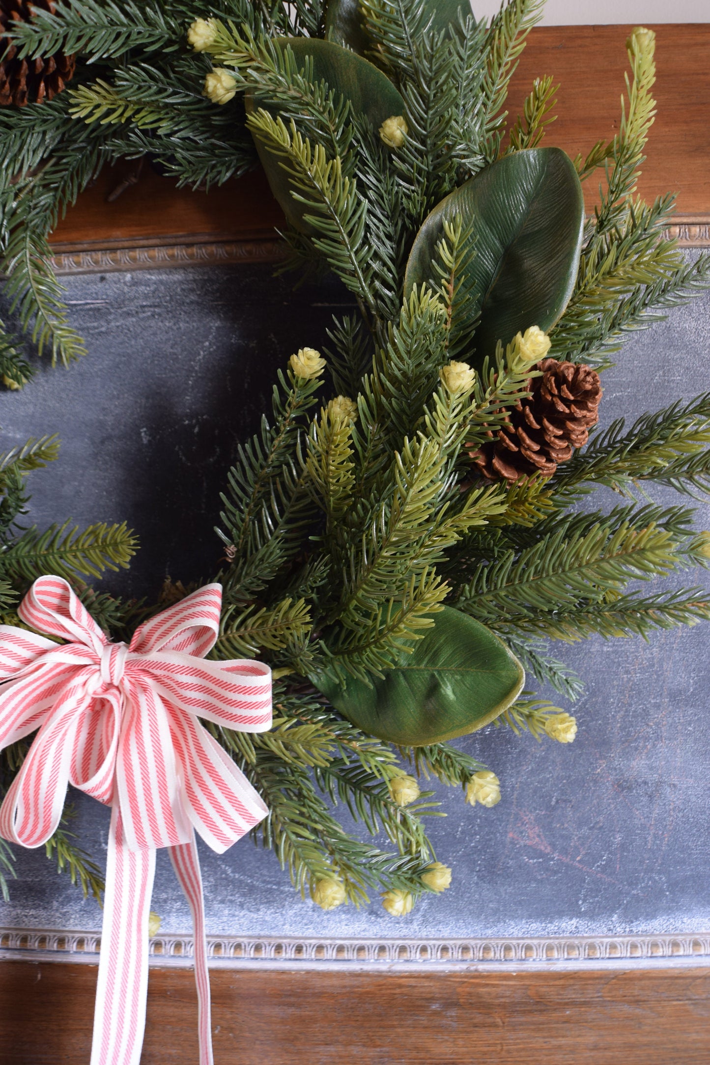 The Old Fashioned Christmas Wreath