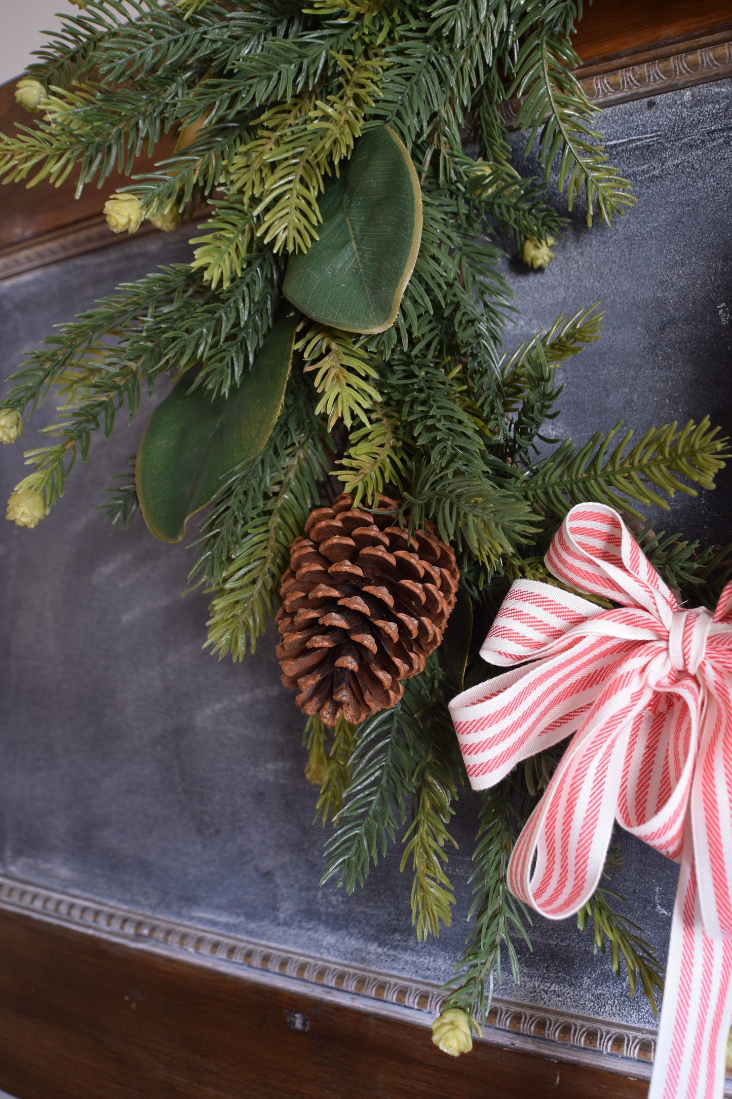 The Old Fashioned Christmas Wreath