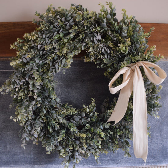 Boxwood Wreath with Mix and Match Bows