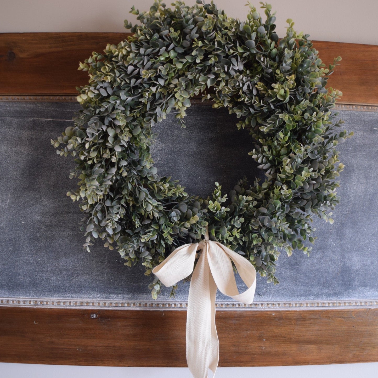 Boxwood Wreath with Mix and Match Bows
