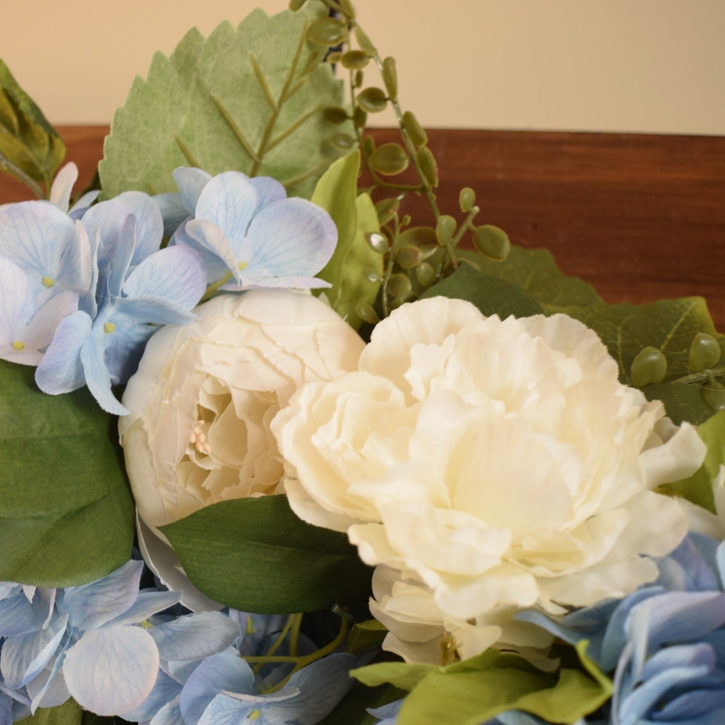 Load image into Gallery viewer, Blue Hydrangea Wreath
