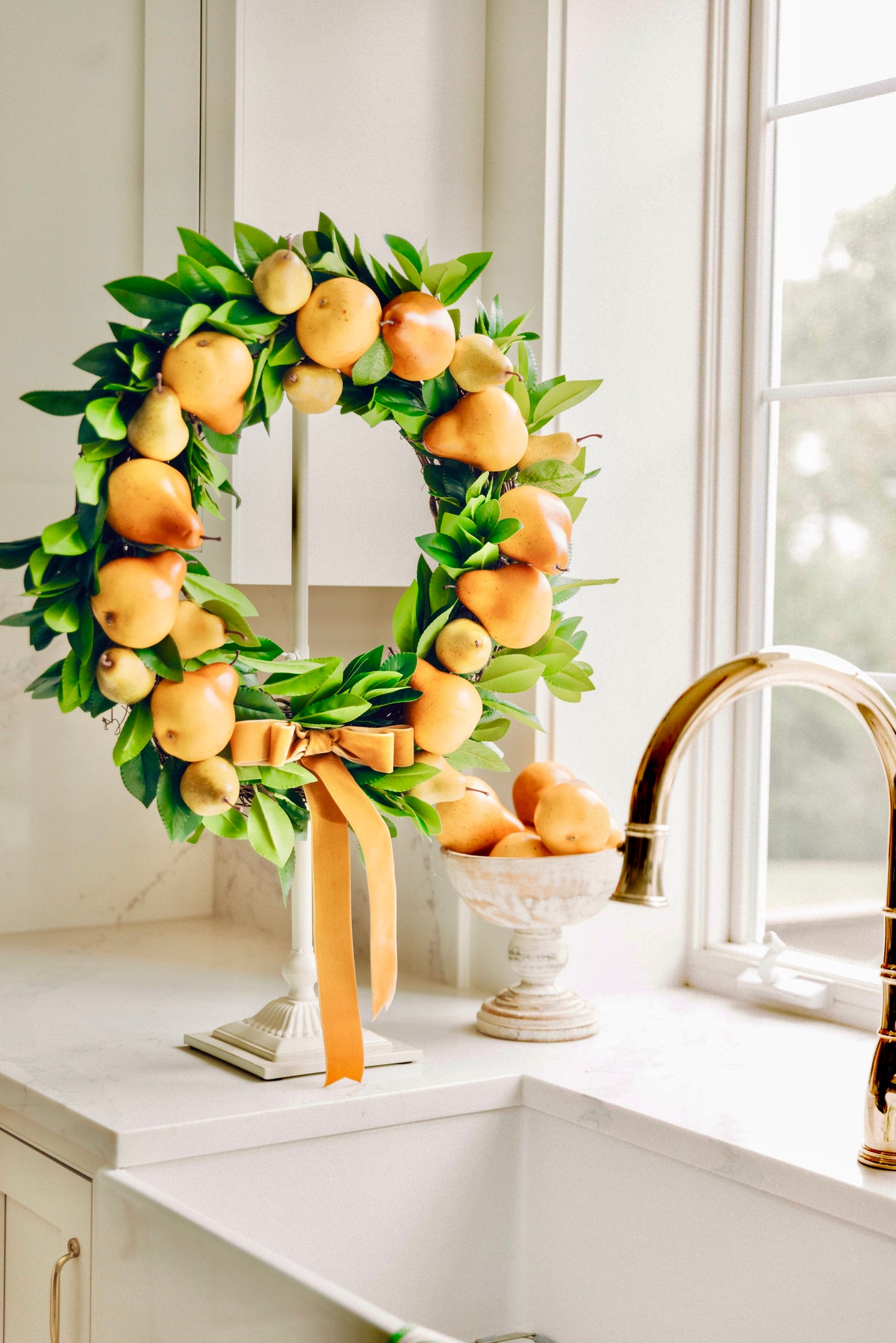BEST-SELLER: The Autumn Pear Wreath