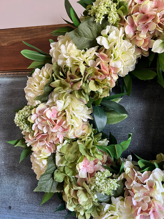 Load image into Gallery viewer, Snowball Hydrangea Wreath
